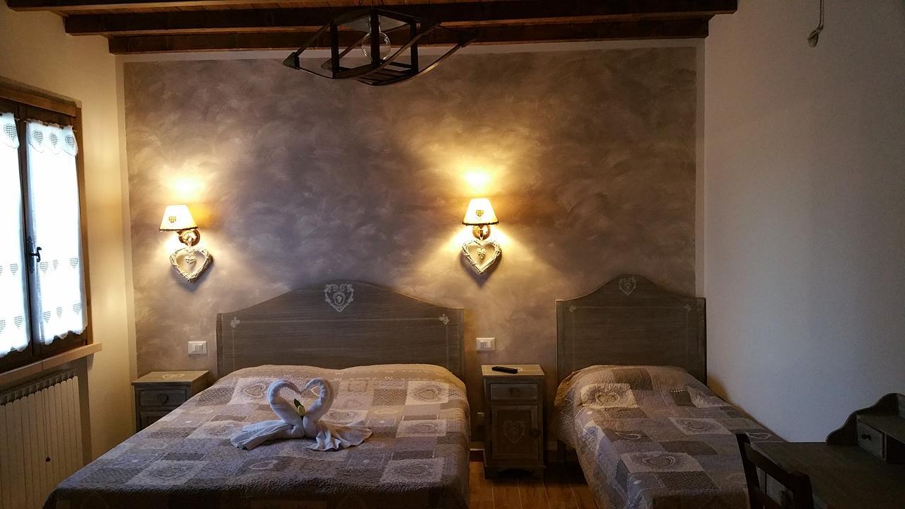 La Casa Delle Rondini Bed and Breakfast Roncoferraro Eksteriør billede
