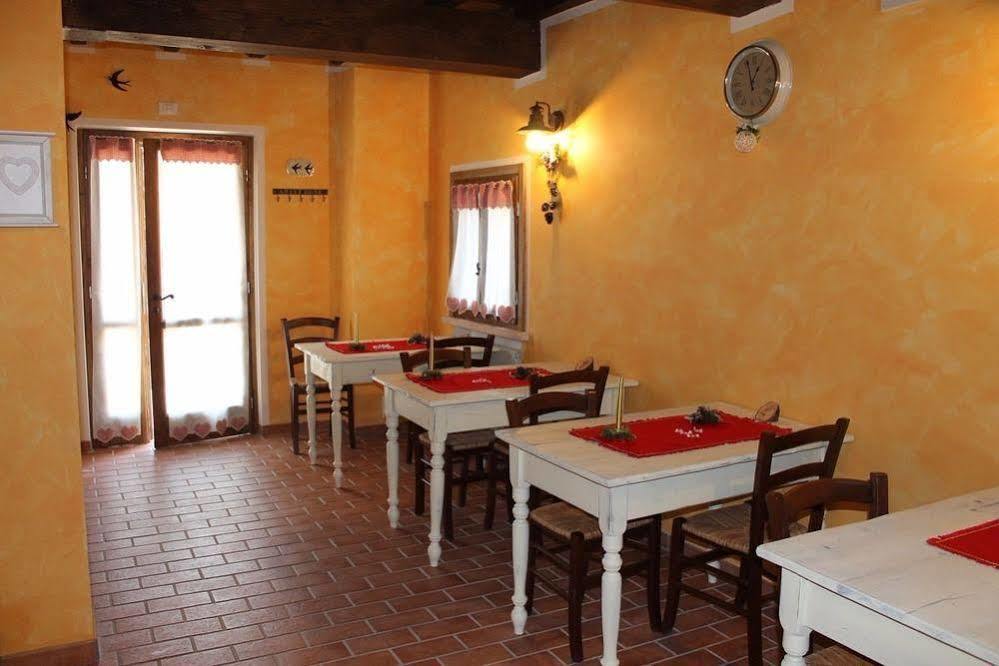 La Casa Delle Rondini Bed and Breakfast Roncoferraro Eksteriør billede